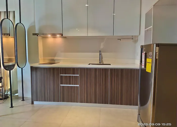 70 Sqm Beachfront In Lapulapu Near Mactan Airport Near Tambuli 2*