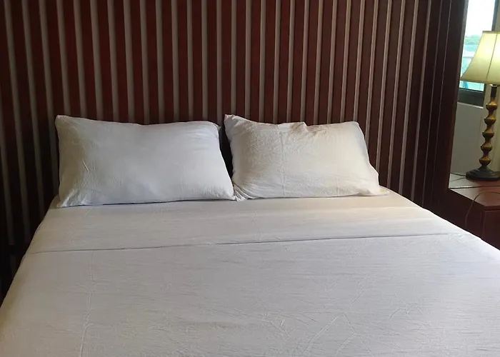 70 Sqm Beachfront In Lapulapu Near Mactan Airport Near Tambuli 2*