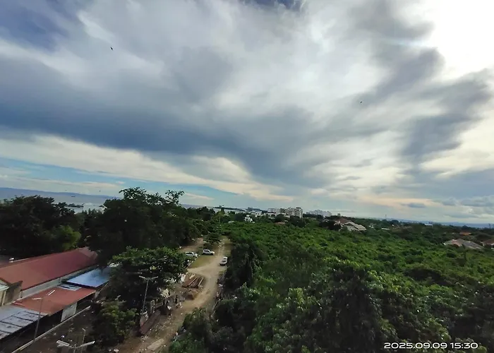 70 Sqm Beachfront In Lapulapu Near Mactan Airport Near Tambuli 2*