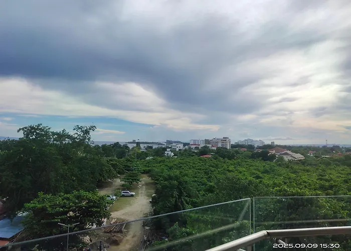 Appart hôtel 70 Sqm Beachfront In Lapulapu Near Mactan Airport Near Tambuli 2*