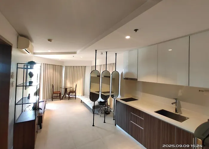 70 Sqm Beachfront In Lapulapu Near Mactan Airport Near Tambuli 2*