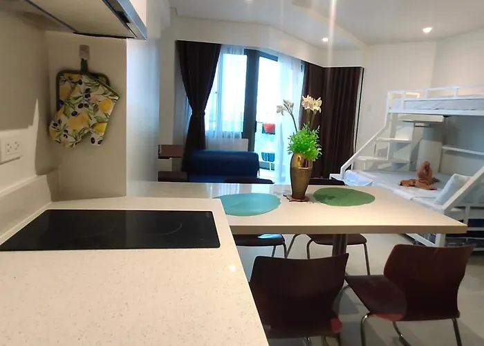 Appart hôtel 70 Sqm Beachfront In Lapulapu Near Mactan Airport Near Tambuli 2*